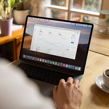 无翼鸟邪恶少女漫画里番,禁忌之恋的黑暗诱惑